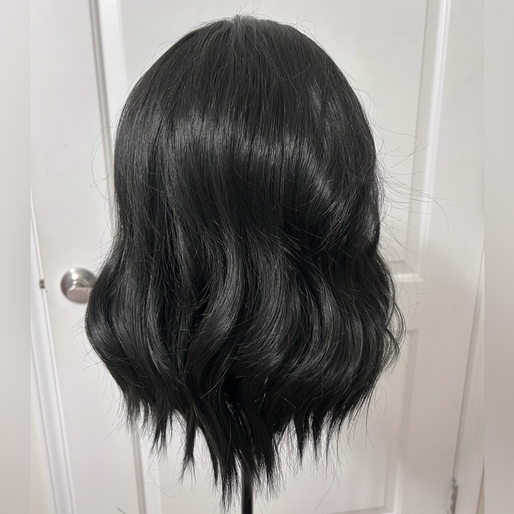 Alena petite black Chelsey smith wig